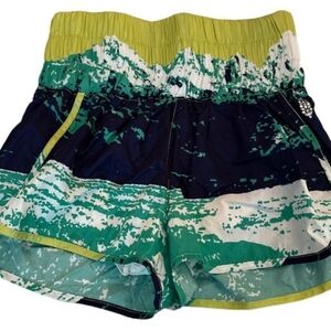 L Free people movement the way home shorts